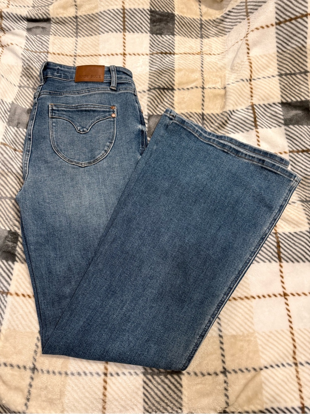 Judy Blue Medium Blue Wide-Leg Jeans